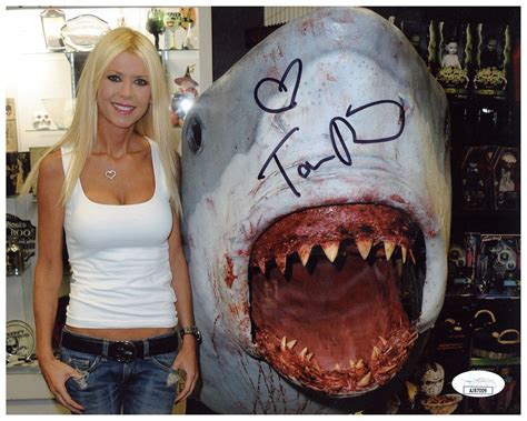 Tara Reid Signed 8x10 Photo Sharknado Autographed JSA COA – Zobie