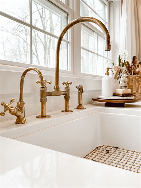 brass kitchen faucets    kitchen