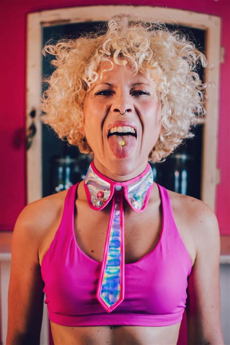 Im Talk mit KitKatClub DJane ANNIE O.: Freisein, harte Tür, Glück