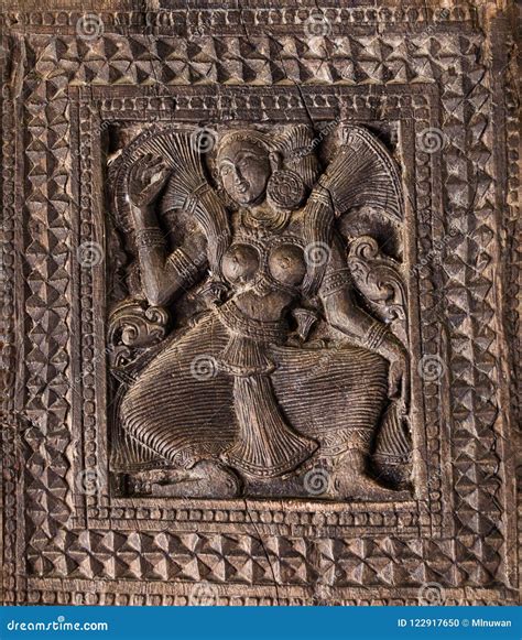 Famous Ancient Wood Carvings at Embekke Temple Near Kandy SriLanka