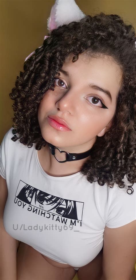 Isn't my face pretty to cover it in cum? : r/EGirls