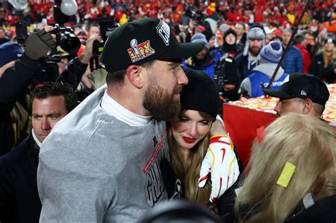 Taylor Swift, Travis Kelce "New Heights" episode sets podcast records