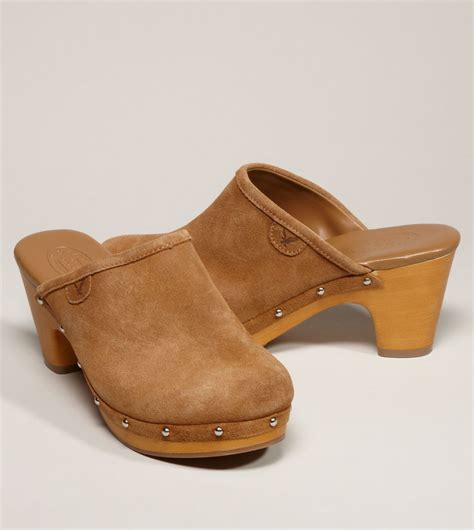 AE Clogs just got in chocolate brown tj maxx...LOVE | Nike shoes women
