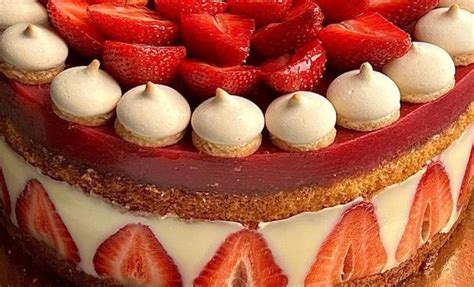 Торт Фрезье с клубникой простой рецепт пошаговый