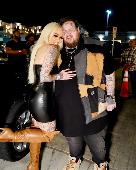 Bunnie Xo. | 97 Months 425 weeks 2978 Days 71,460 hours 4,287,623