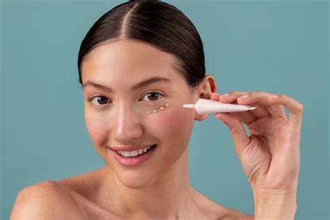 The 10-Minute Professional: A Definitive Guide to Efficient Everyday Makeup