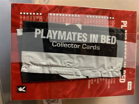 Playboy's Playmates In Bed Complete Basic Set (100) + Empty Wrapper on