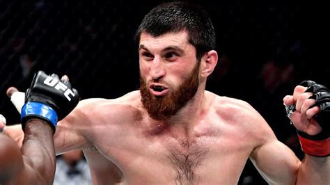 magomed ankalaev son entrainement avec  poids lourd de lufc