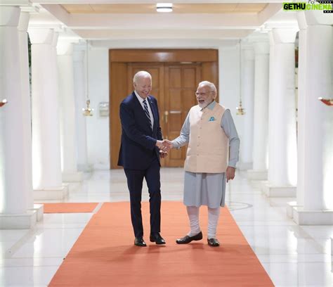 Narendra Modi Wiki, Biography, Age, Gallery, Spouse and more
