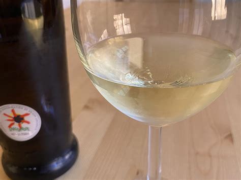 Vino blanco de Lanzarote ︎ 2022 - Guachinche - Productos Canarios