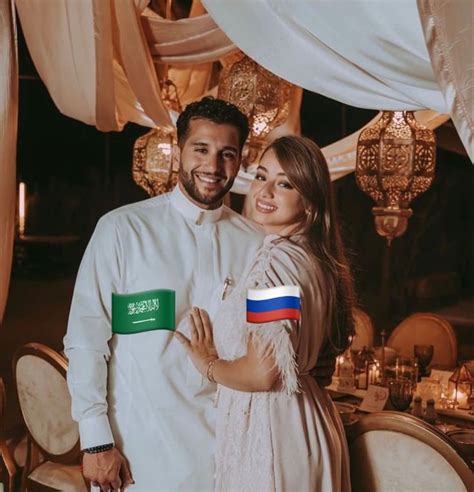 كوبل سعودي و روسيه | Wedding reception tables, Arab culture, Wedding