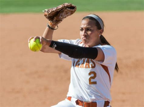 Tips For Throwing A Fastpitch Softball - CoachUp Nation