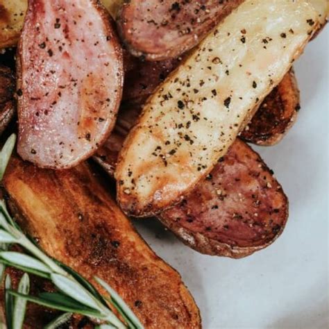 how long to bake small red potatoes at 400