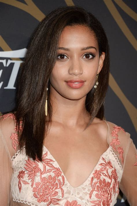 Samantha Logan - Biography, Height & Life Story | Super Stars Bio