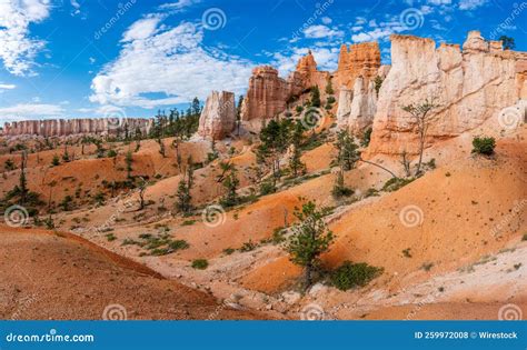 Beautiful View of Hoodoo Rock Formations in Bryce Canyon National Park ...