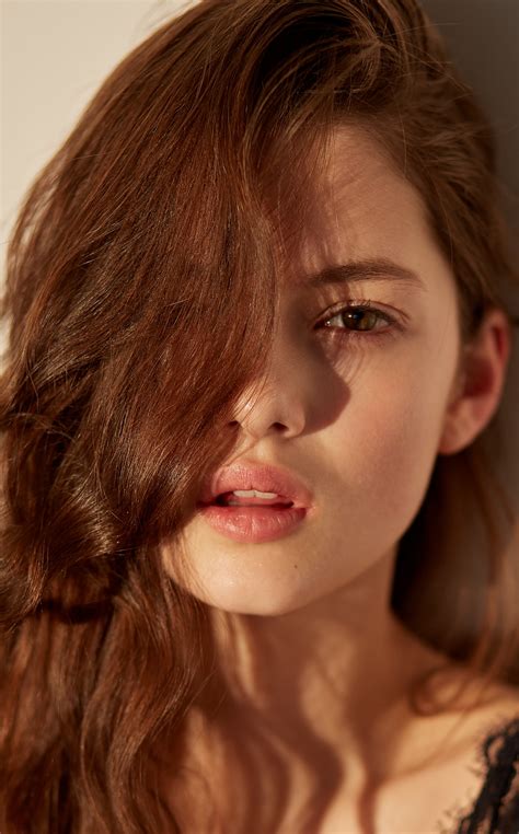 Ania Maria Bilinska : r/Just_Before_She_Does