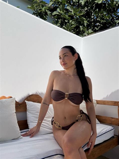 Jas (@jasmineksantos) • Instagram photos and videos