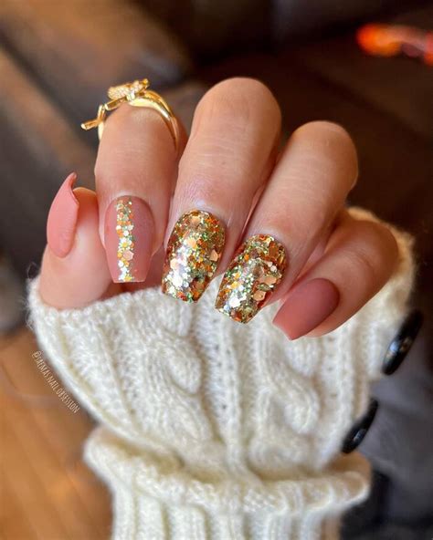 32 Fall Color Nail Designs - Cozy Ideas For Velvet Season 2024