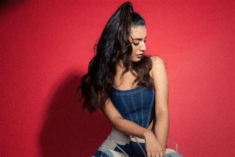Priya Prakash Varrier's Bold Vibes In Quirky Denim Ensemble Have Fans ...