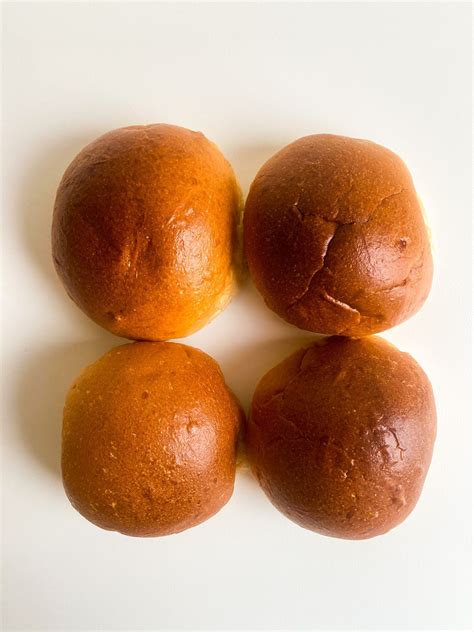 BRIOCHE ROLLS - Two Magpies Bakery