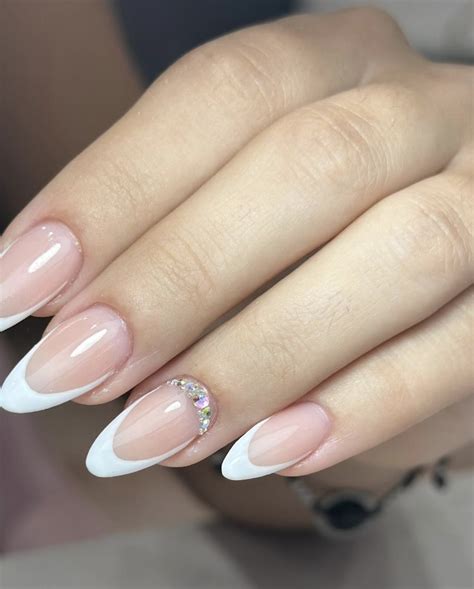 Si tienes las uñas redondas, estas son las 6 mejores ideas