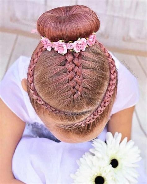 Новогодние прически для девочек, 100 фото идей 2024 | Beautiful ...