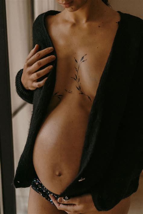 Pregnant Stomach Tattoos