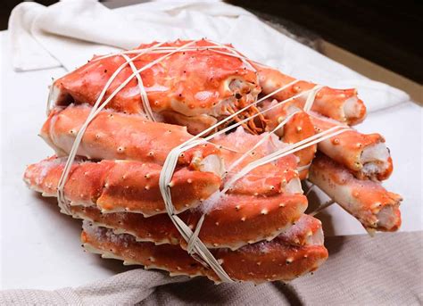 Целый камчатский краб