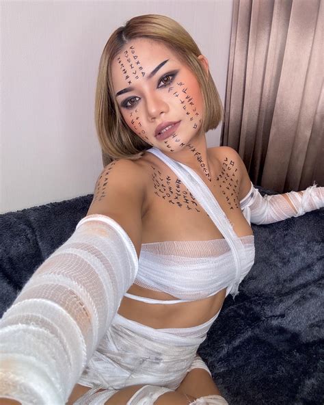 Star 🏻 | Happy Halloween…come let me wrap you up | Instagram