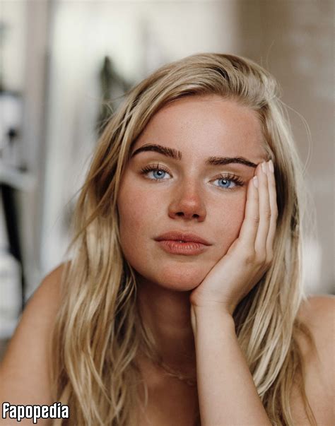 Eva Vlaardingerbroek Nude Leaks - Photo #1997376 - Fapopedia