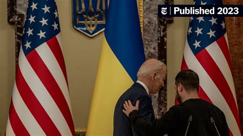The U.S. Intelligence Playbook to Expose Russia’s Ukraine War Plans