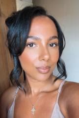 The Million-Dollar Dreamhouse: Uncovering Zoe Clarke's Net Worth