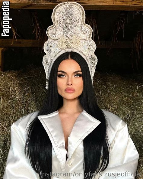 Zusje Nude Leaks - Photo #880368 - Fapopedia