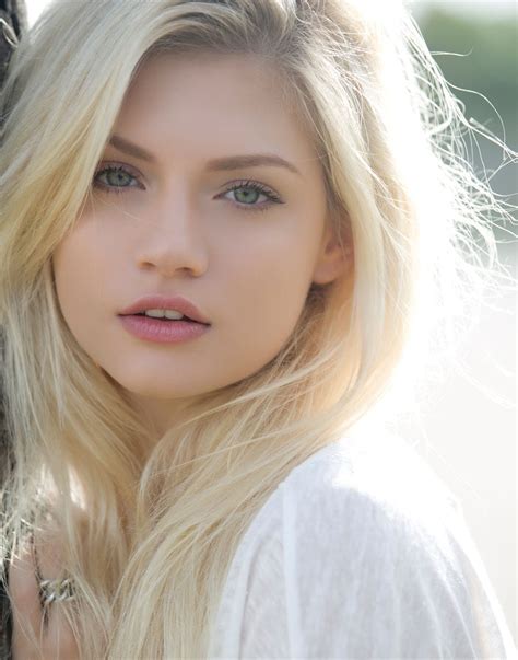 Picture of Martina Dimitrova