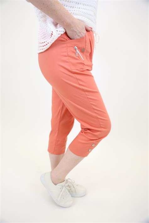 The Coco Capri Crops - Coral - Niche online | Fashion inspired