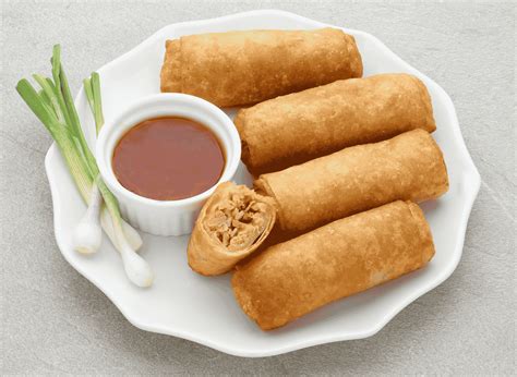 lumpia filipino spring rolls delishglobe