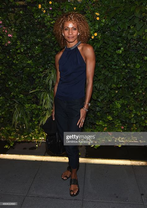 Michelle Hurd's feet