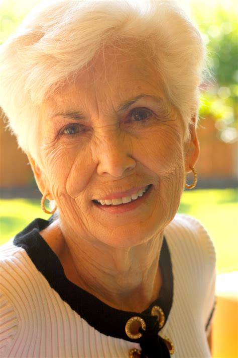 In Loving Memory: Donna Jo Register Obituary and Services 25