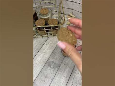 Пара способов как затушить свечу 🕯 - YouTube