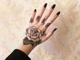 Tatuajes en las manos