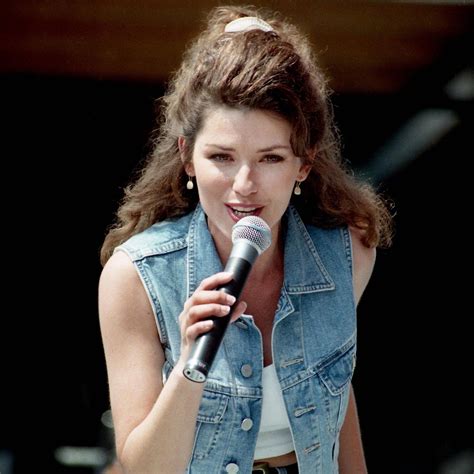 Shania Twain: Die Sängerin von damals bis heute im Überblick