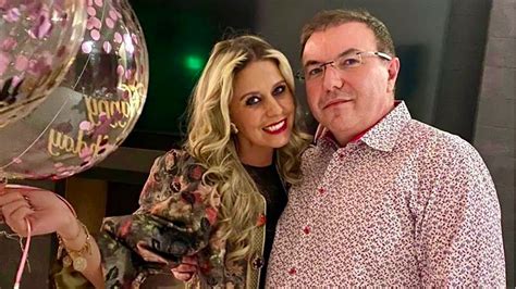 Костадин Ангелов показа красивата си жена и отправи страхотно послание ...