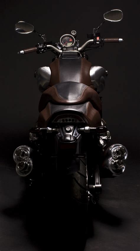 Yamaha VMAX Gets Sexed Up by Hermes - autoevolution