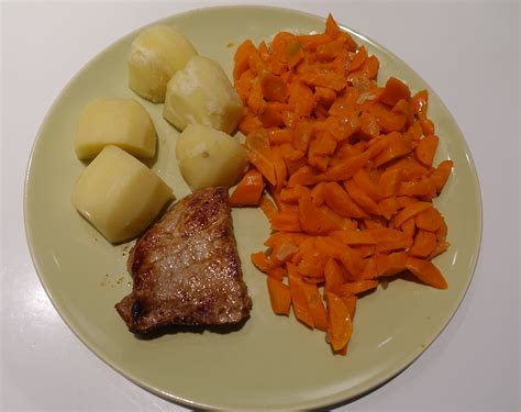 bord met eten borden opmaken  tips om eten  la restaurants op te