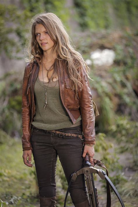 Tracy Spiridakos Revolution