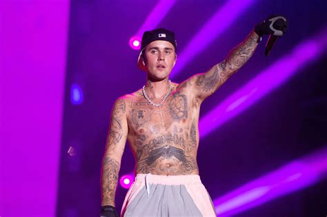 'Fake' Justin Bieber so convincing he tricked entire nightclub with