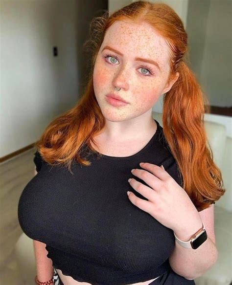 44 Hot And Busty Girls – Barnorama