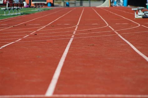 track race perspective  photo  pixabay