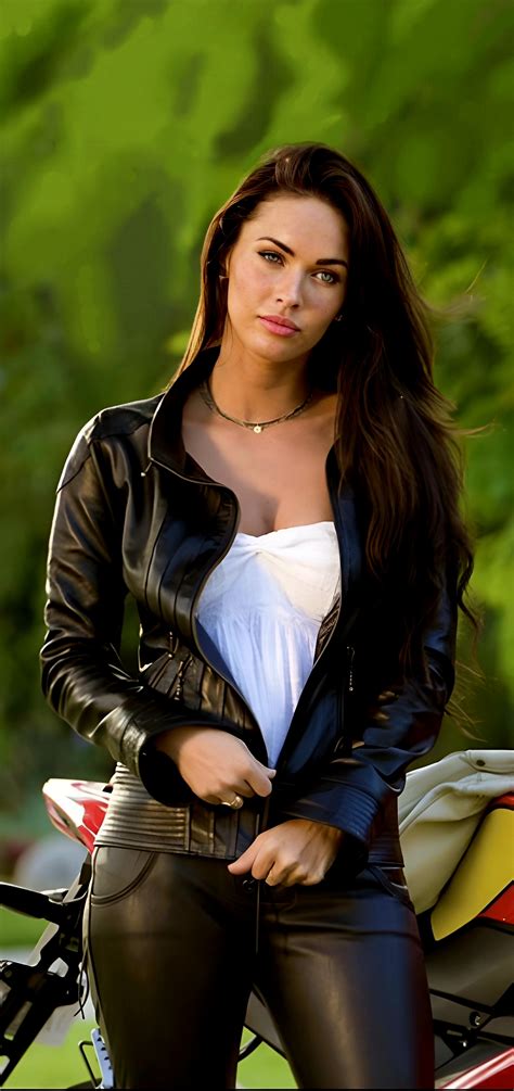 Megan Fox In Transformers 2 (Alt. Perspective) by KusanagiLover on