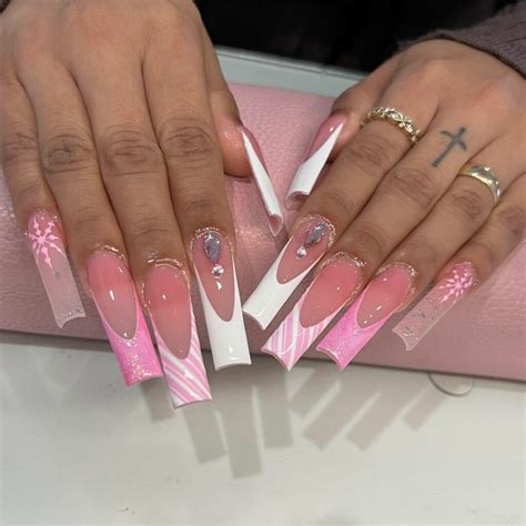 33 Romantic Light Pink Winter Nails You Need to Copy - Nail Designs Daily